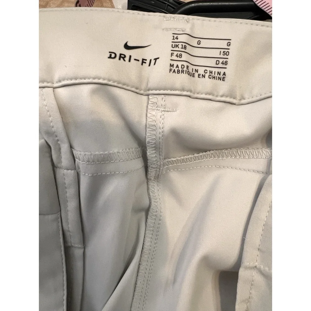 Nike Womens Dri Fit Bermuda Sport Shorts Size 14 Beige